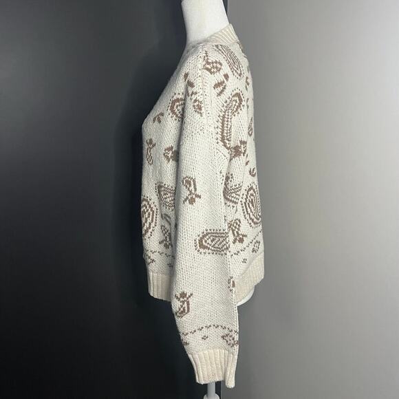 NWT American Eagle Woman’s Cream Brown Cropped Bandana Print Cardigan- Size L - Picture 2 of 12